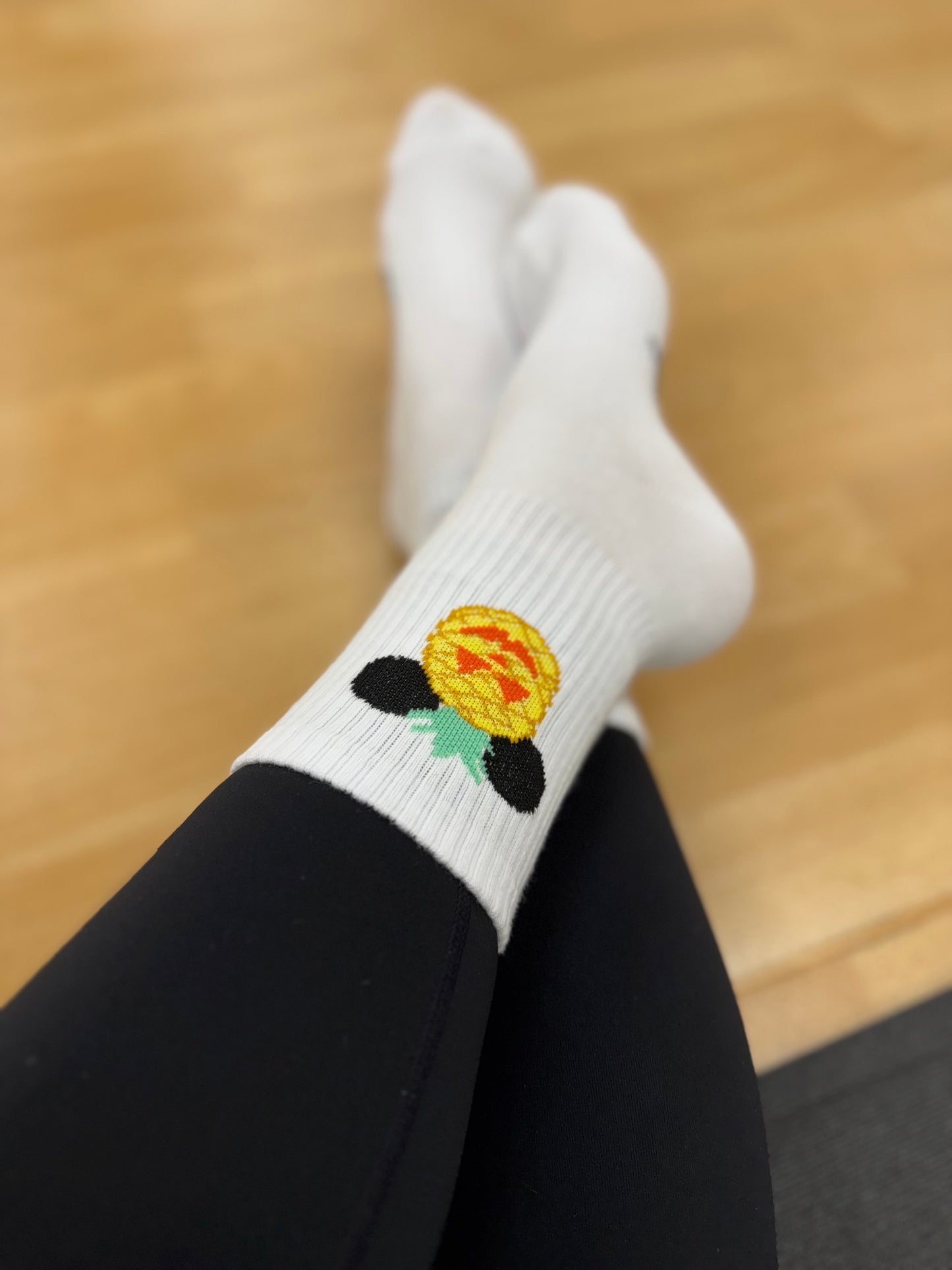 IT'S SIMPLY MAGIC CO. COLLAB Snack Socks